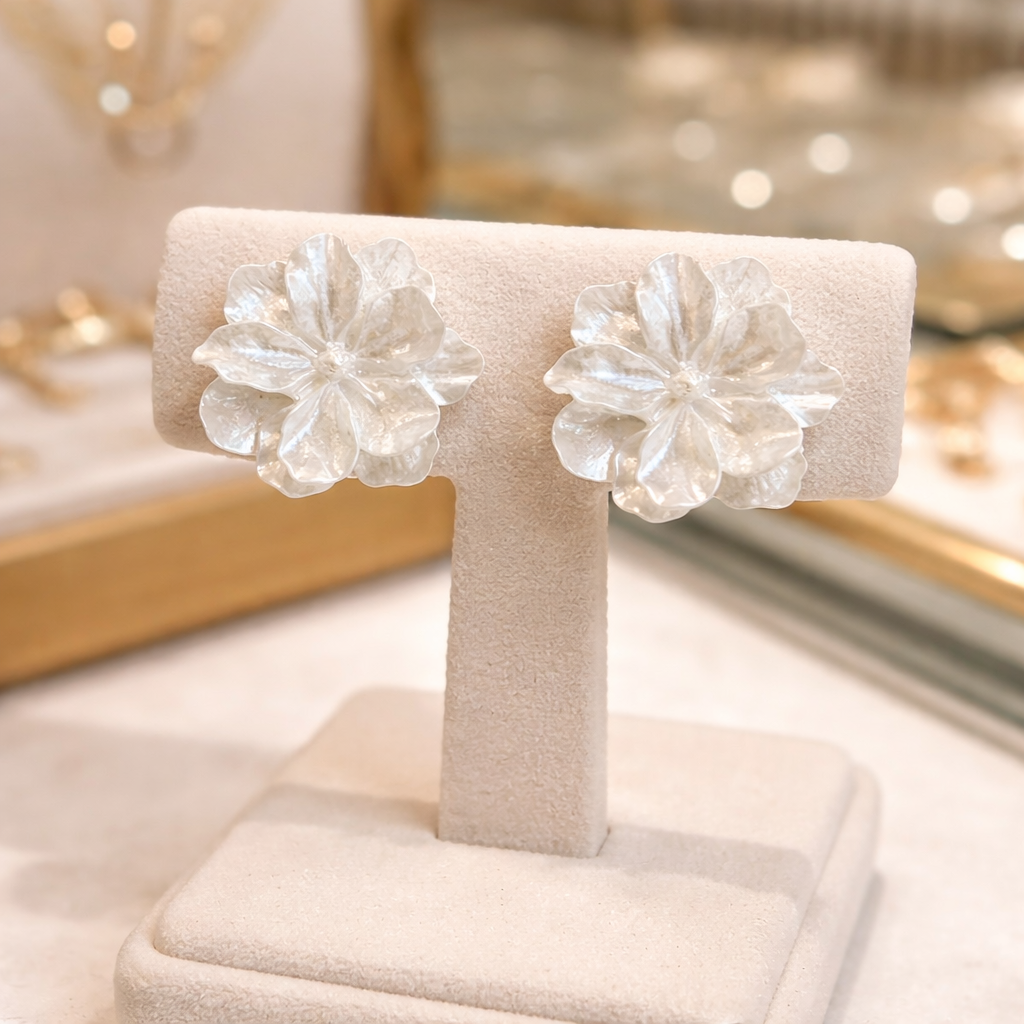 Elegant Mother of Pearl Flower Stud Earrings – Minimalist Luxury Floral Jewelry