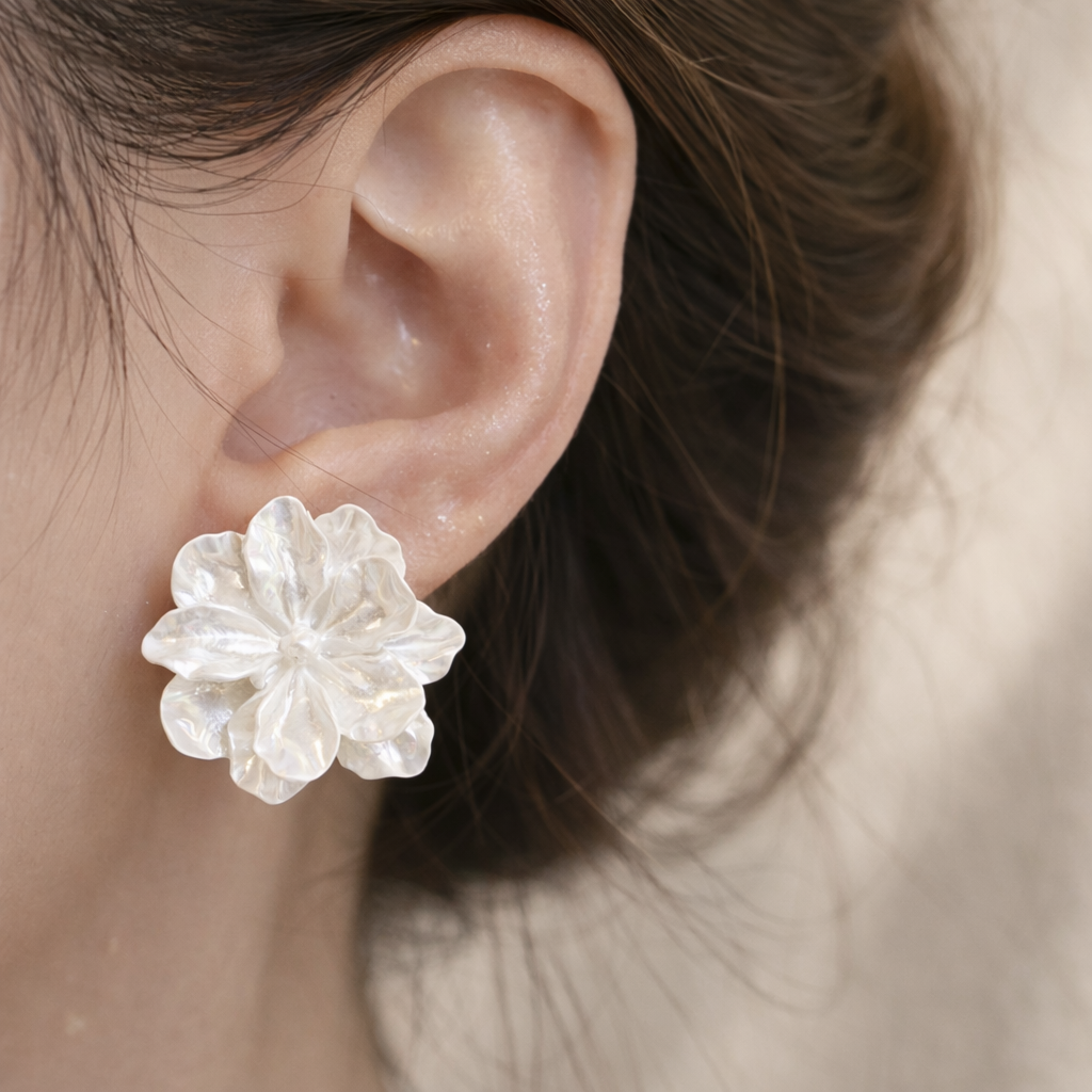 Elegant Mother of Pearl Flower Stud Earrings – Minimalist Luxury Floral Jewelry